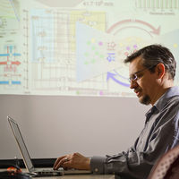 Toroczkai partners with Silicon Valley firm and others to explore continuous-time analog computing